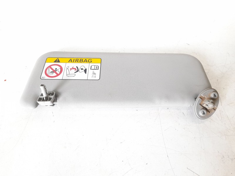 Recambio de parasol derecho para toyota hilux vii 2.4 d referencia OEM IAM 743100KF10B0  