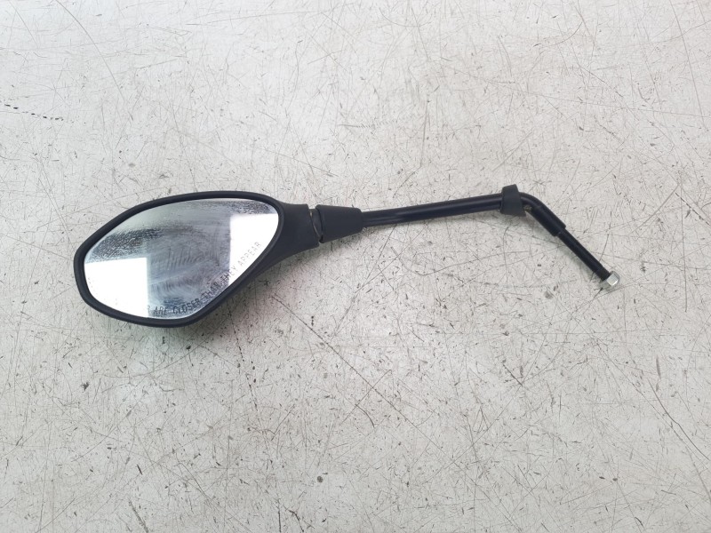 Recambio de retrovisor izquierdo para piaggio (vespa) mp3 400 hpe referencia OEM IAM CM174708  
