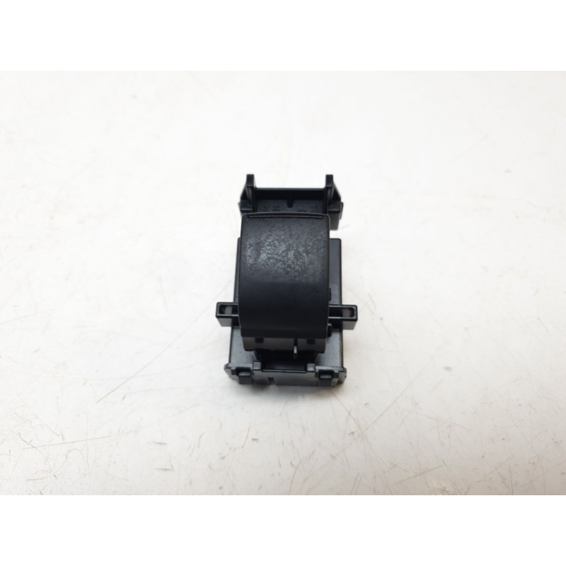Recambio de mando elevalunas trasero derecho para toyota yaris cross (mxp_) 1.5 hybrid (mxpj10) referencia OEM IAM 8481002260 19