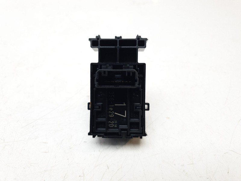 Recambio de mando elevalunas trasero derecho para toyota yaris cross (mxp_) 1.5 hybrid (mxpj10) referencia OEM IAM 8481002260 19