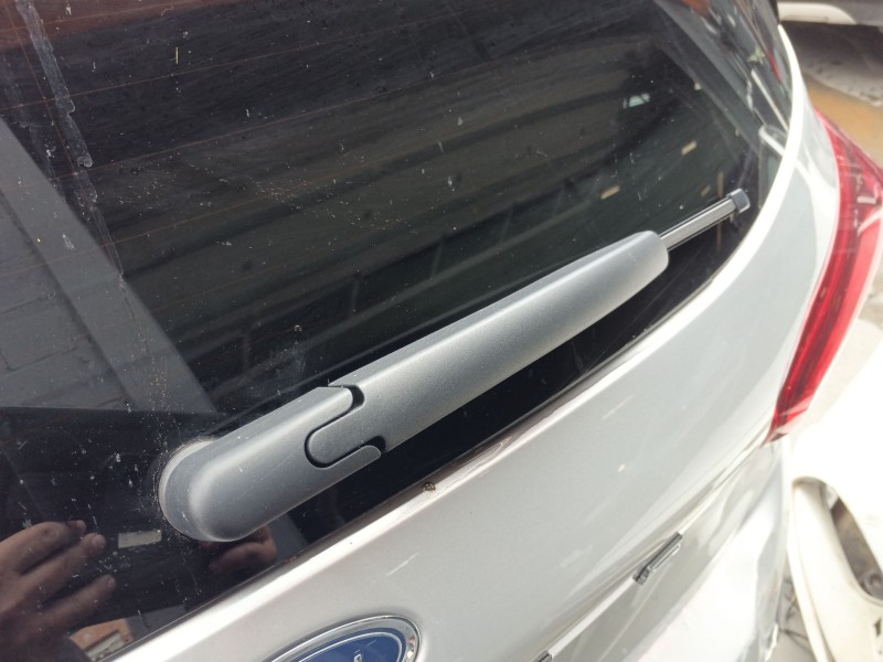 Recambio de brazo limpia trasero para ford focus sportbreak focus sportbreak referencia OEM IAM 2293338  