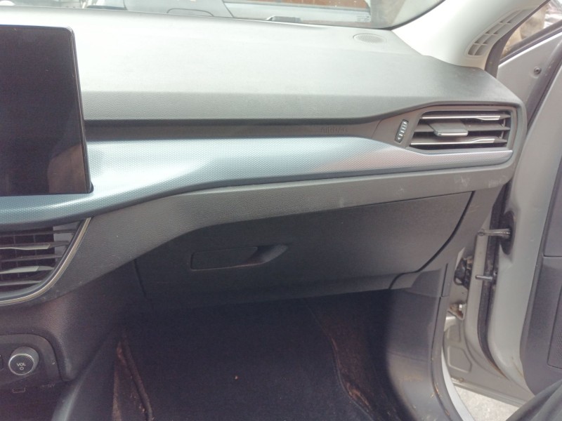 Recambio de guantera para ford focus sportbreak focus sportbreak referencia OEM IAM   
