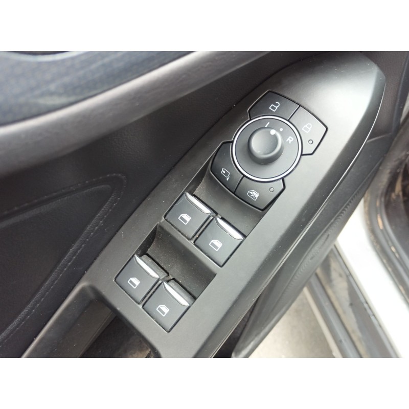 Recambio de mando elevalunas delantero izquierdo para ford focus sportbreak focus sportbreak referencia OEM IAM   