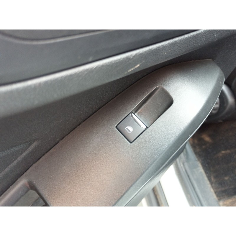 Recambio de mando elevalunas trasero izquierdo para ford focus sportbreak focus sportbreak referencia OEM IAM   