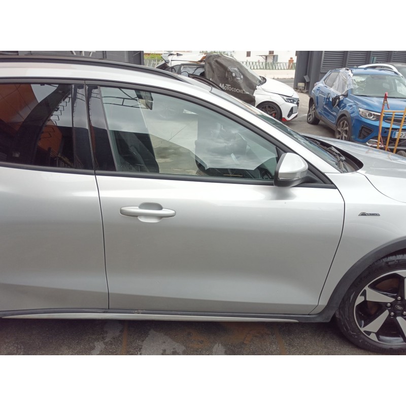 Recambio de puerta delantera derecha para ford focus sportbreak focus sportbreak referencia OEM IAM   