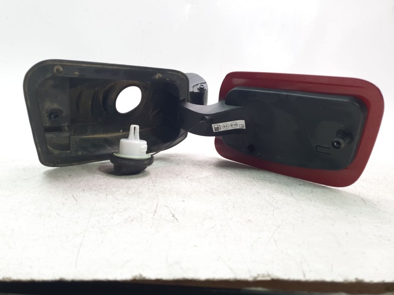 Recambio de tapa exterior combustible para opel astra 5p elegance referencia OEM IAM 9839723080  
