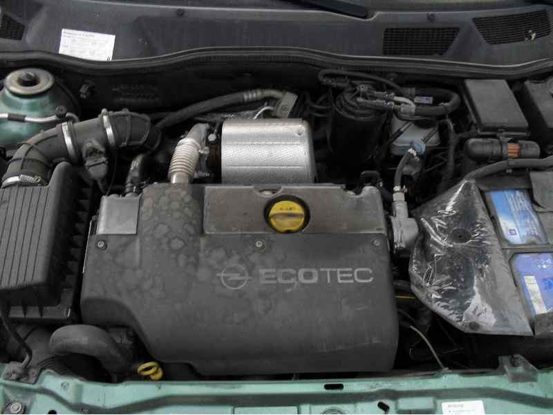 opel astra g berlina del año 1998