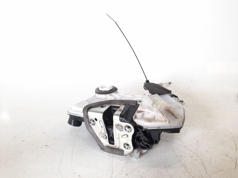 Recambio de cerradura puerta delantera izquierda para toyota hilux vii 2.4 d referencia OEM IAM 6904002450  