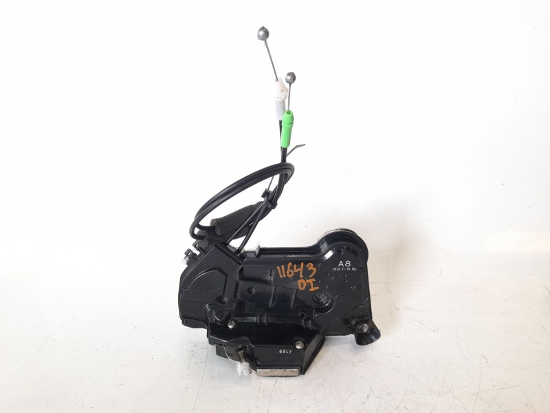 Recambio de cerradura puerta delantera izquierda para toyota hilux vii 2.4 d referencia OEM IAM 6904002450  