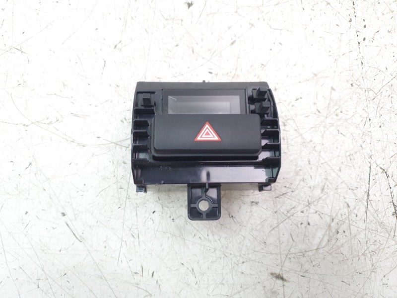 Recambio de warning para toyota hilux vii 2.4 d referencia OEM IAM 839100K180  