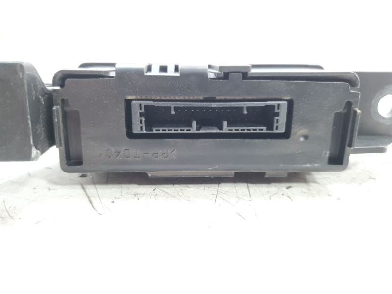 Recambio de modulo electronico para toyota hilux vii 2.4 d referencia OEM IAM 886500K420  