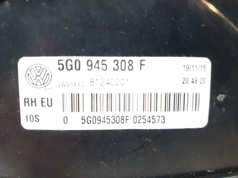 Recambio de piloto trasero derecho interior para volkswagen golf vii lim. gte referencia OEM IAM 5G0945308F  