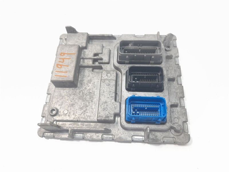 Recambio de centralita motor uce para opel astra k lim. 5türig dynamic referencia OEM IAM 12699566 039045703 