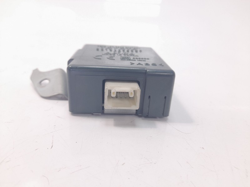 Recambio de modulo electronico para toyota land cruiser (j12) 3.0 turbodiesel referencia OEM IAM 8974160340  