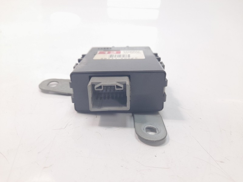 Recambio de modulo electronico para toyota land cruiser (j12) 3.0 turbodiesel referencia OEM IAM 8911160020  