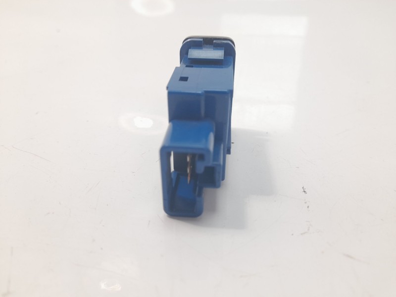 Recambio de interruptor para toyota land cruiser (j12) 3.0 turbodiesel referencia OEM IAM 8498860010  