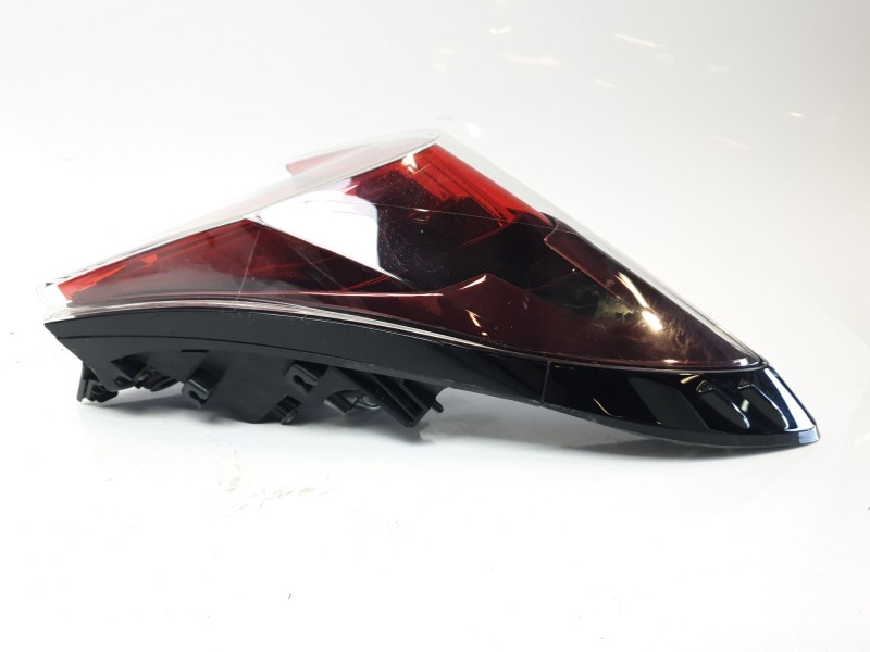 Recambio de piloto trasero derecho para toyota c-hr (_x1_) 1.8 hybrid (zyx10_, zyx11_) referencia OEM IAM 815550F4030  