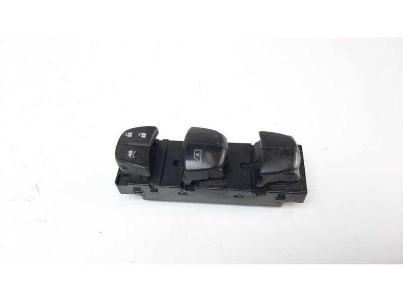 Recambio de mando elevalunas delantero izquierdo para nissan qashqai (j11) 1.2 16v cat referencia OEM IAM 254011KA0B IAF670017 E