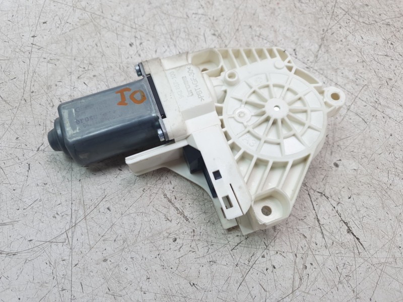 Recambio de motor elevalunas delantero izquierdo para audi q5 (8r) 3.0 v6 24v tdi referencia OEM IAM 8K0959801  