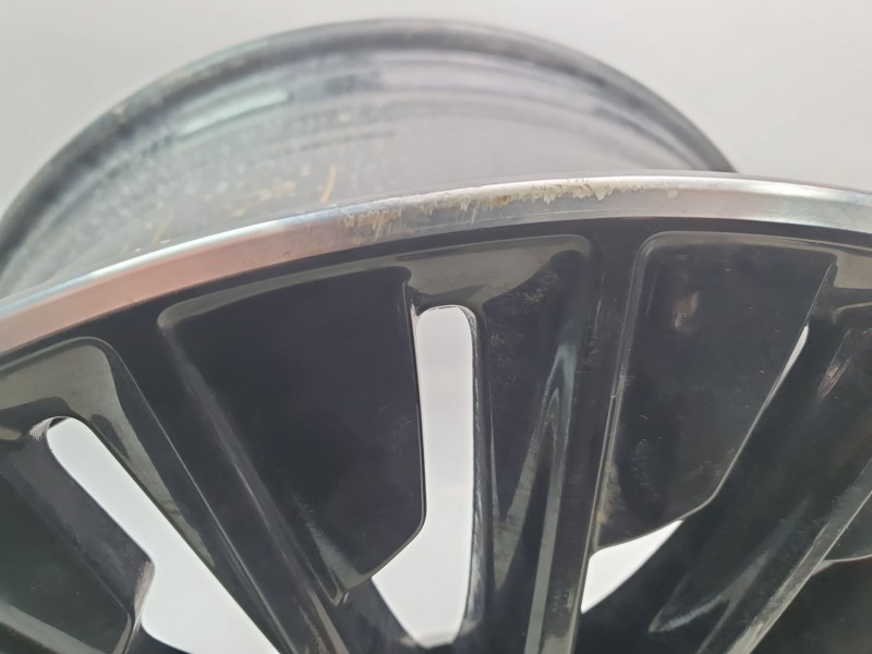 Recambio de llanta para mercedes-benz cle cle 220d referencia OEM IAM 2364011900  