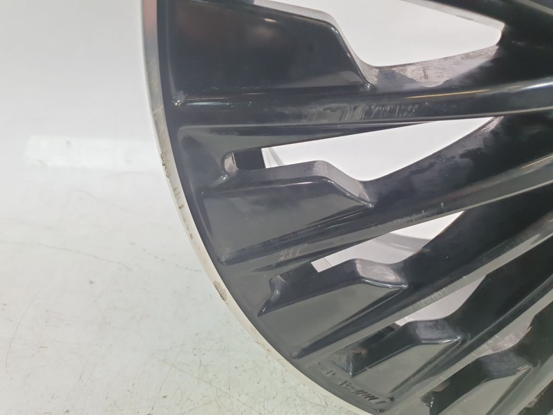 Recambio de llanta para mercedes-benz cle cle 220d referencia OEM IAM 2364011900  