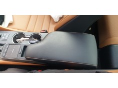 Recambio de apoyabrazos central para lexus rc referencia OEM IAM 5892024120B0   2
