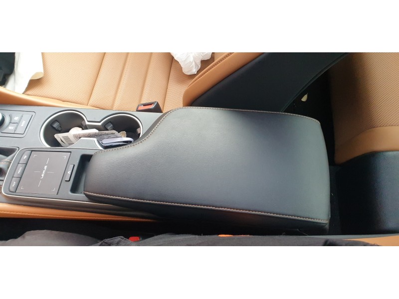Recambio de apoyabrazos central para lexus rc referencia OEM IAM 5892024120B0  