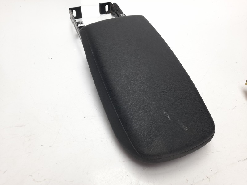 Recambio de apoyabrazos central para bmw x3 (f25) sdrive 18d referencia OEM IAM 10500650  