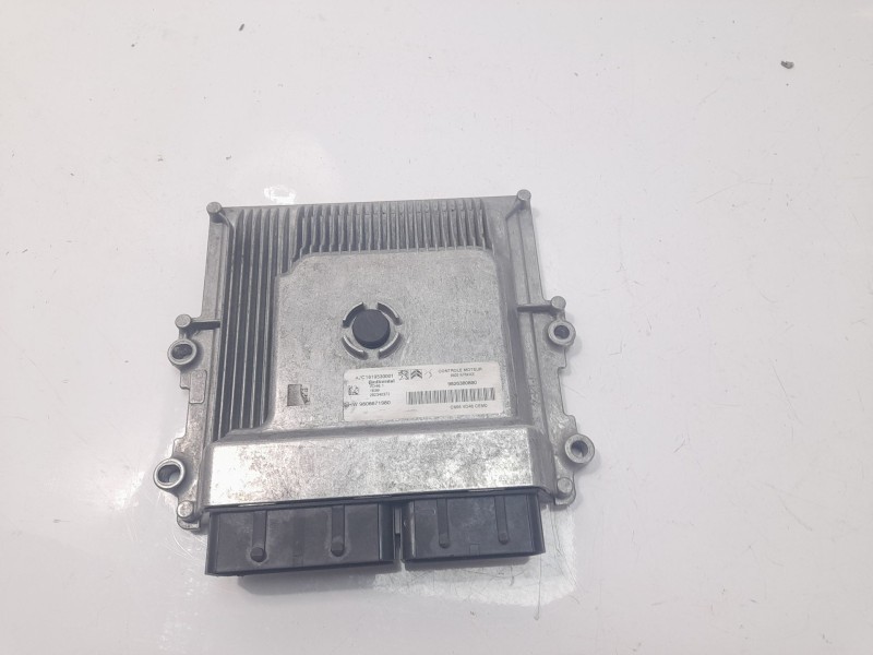 Recambio de centralita motor uce para citroën c4 cactus shine referencia OEM IAM 9806671980  