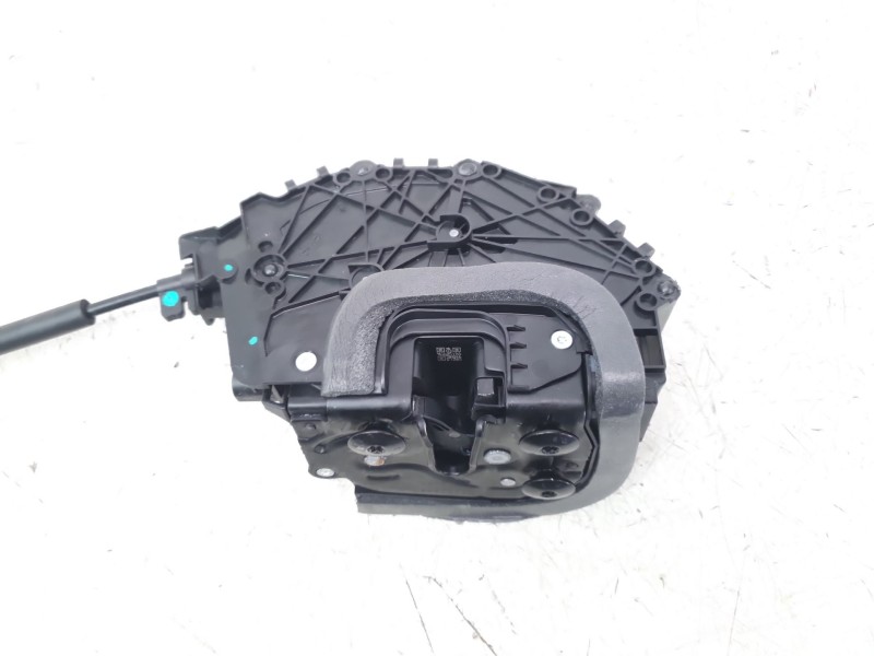 Recambio de cerradura puerta delantera derecha para tesla model 3 (5yj3) ev awd referencia OEM IAM 173894701D  