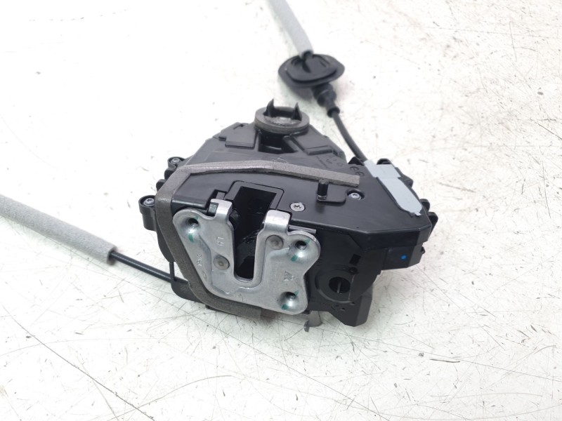 Recambio de cerradura puerta trasera izquierda para renault captur ii techno referencia OEM IAM 825031538R  