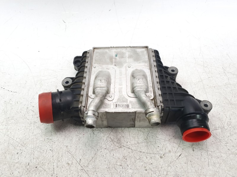 Recambio de intercooler para jaguar e-pace 2.0 diesel cat referencia OEM IAM GJ329L440AD  