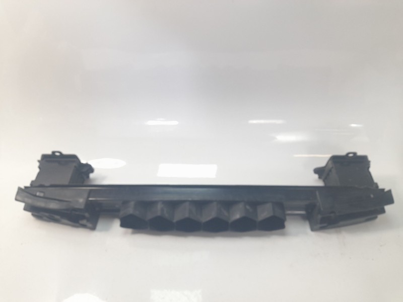 Recambio de refuerzo paragolpes trasero para alfa romeo giulia (952) 2.2 jtdm cat referencia OEM IAM 50544170  