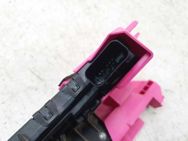 Recambio de cerradura puerta delantera izquierda para hyundai tucson (nx) klass safe 2wd referencia OEM IAM 81310N7000  