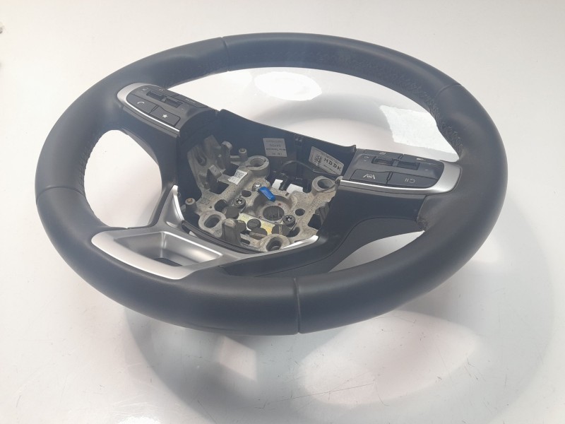 Recambio de volante para kia sportage referencia OEM IAM 56100R2JE0WK  