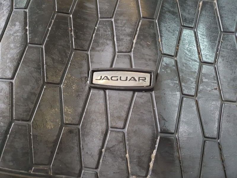 Recambio de bandeja trasera para jaguar e-pace 2.0 diesel cat referencia OEM IAM J9CM454A14AA  