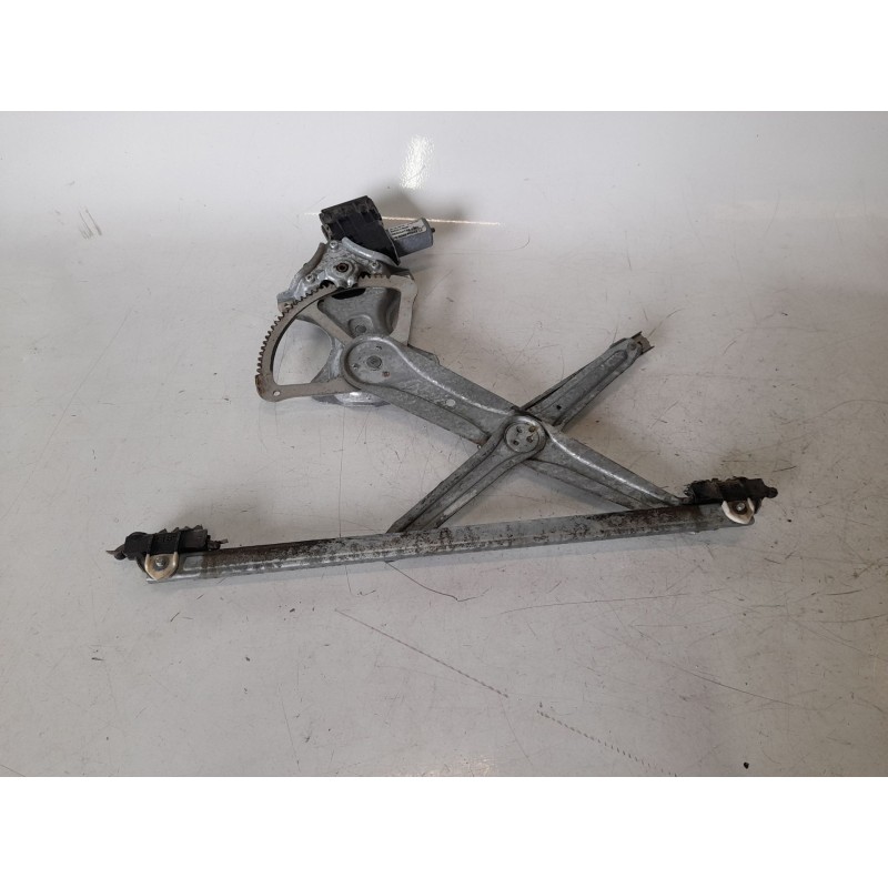 Recambio de elevalunas delantero izquierdo para toyota c-hr (_x1_) 1.8 hybrid (zyx10_, zyx11_) referencia OEM IAM 69820F4010 857