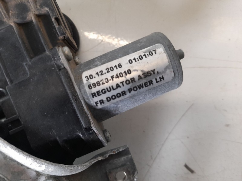 Recambio de elevalunas delantero izquierdo para toyota c-hr (_x1_) 1.8 hybrid (zyx10_, zyx11_) referencia OEM IAM 69820F4010 857