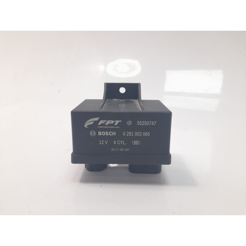 Recambio de caja precalentamiento para alfa romeo giulia (952) 2.2 jtdm cat referencia OEM IAM 55250747 0281003065 