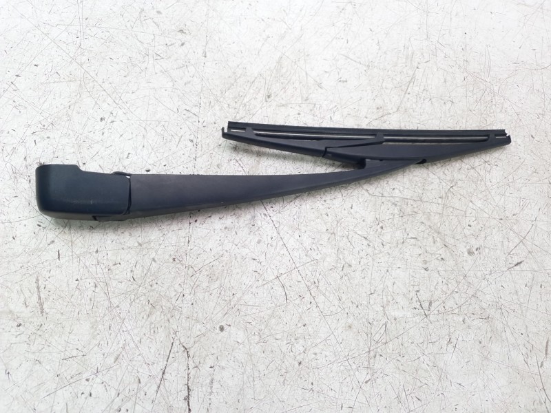 Recambio de brazo limpia trasero para mazda cx-3 (dk) 2.0 skyactiv-g referencia OEM IAM D11B67421  