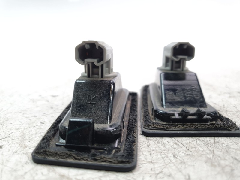 Recambio de piloto matricula para mazda cx-3 (dk) 2.0 skyactiv-g referencia OEM IAM 13041979  