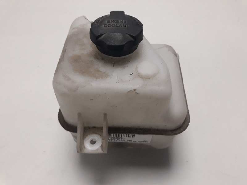 Recambio de deposito expansion para kia sportage drive 2wd referencia OEM IAM 254302S000  