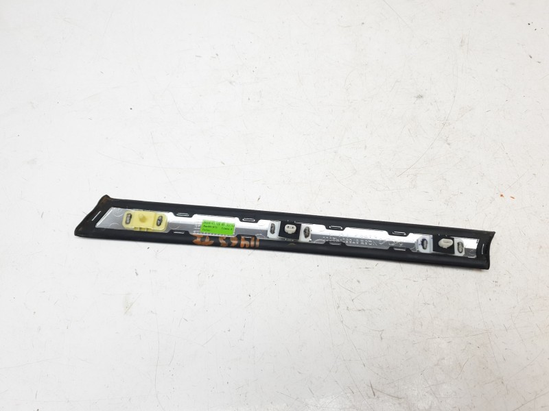 Recambio de moldura para kia sportage referencia OEM IAM 87850R2000  