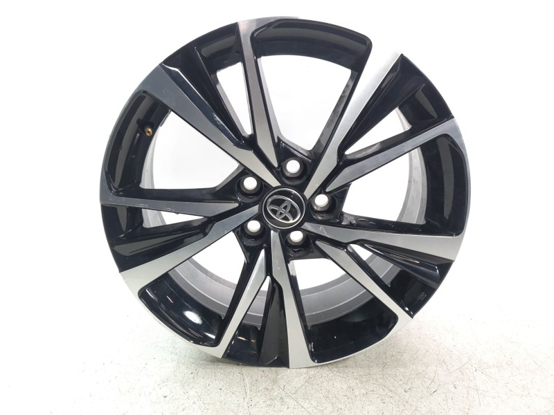 Recambio de llanta para toyota c-hr hybrid active referencia OEM IAM 42611F4331  