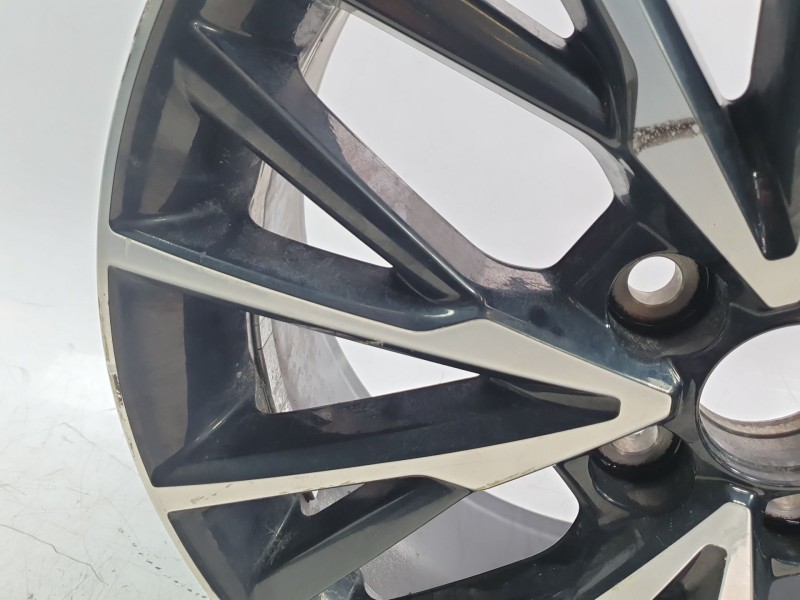 Recambio de llanta para toyota c-hr (_x1_) 1.8 hybrid (zyx10_, zyx11_) referencia OEM IAM PW45710000  