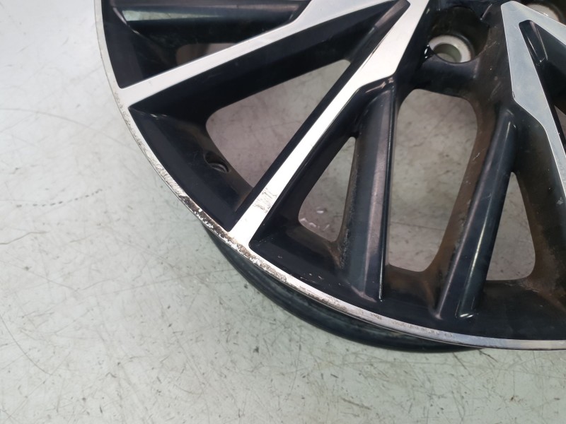 Recambio de llanta para toyota c-hr (_x1_) 1.8 hybrid (zyx10_, zyx11_) referencia OEM IAM PW45710000  