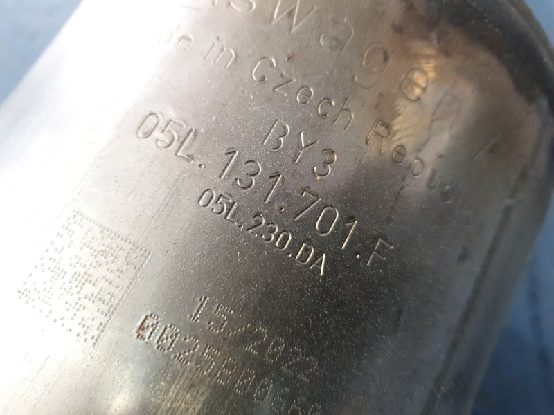 Recambio de catalizador para volkswagen passat variant (cb5) 2.0 tdi referencia OEM IAM 05L131701F  