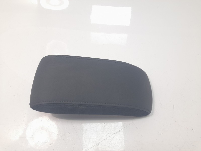 Recambio de apoyabrazos central para citroën c4 cactus shine referencia OEM IAM 16351320ZD  