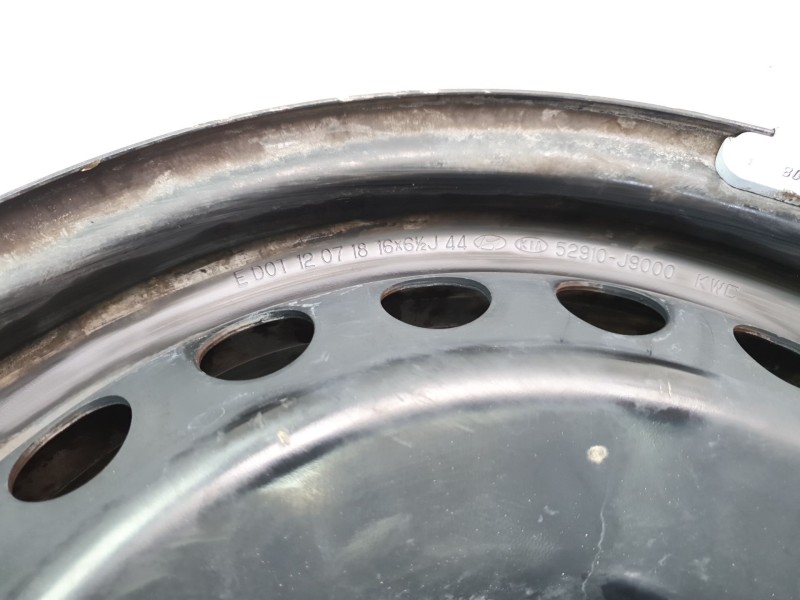 Recambio de llanta para hyundai kona pure referencia OEM IAM 52910A4910  