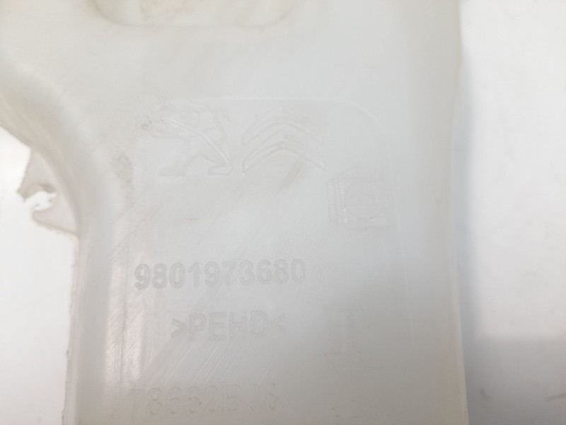 Recambio de deposito limpia para citroën c4 cactus shine referencia OEM IAM 9801973680  
